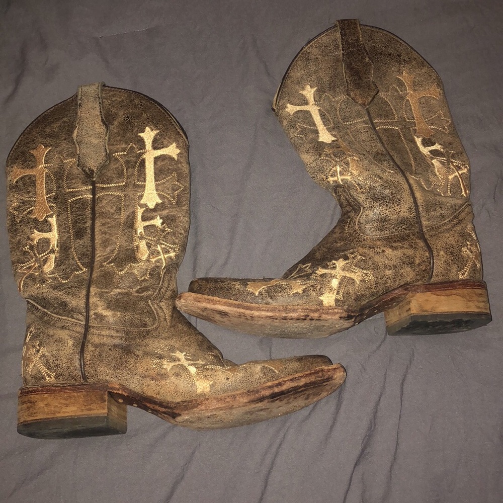 Coral Boots